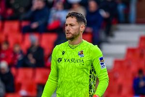 每体:德科与皇社门将雷米罗的经纪人会面,巴萨想买他当二门 - 资讯配图