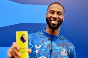 2射1传！贝托当选埃弗顿3-0切尔西一役全场最佳 - 资讯配图