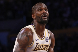 湖记:艾顿不应该故意罚丢 湖人还有两个暂停&其他人也都很困惑 - 资讯配图