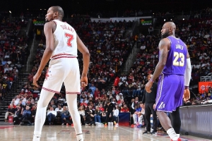 乔·约翰逊：KD打得太累了 詹姆斯可不想像他那样 詹只想辅助东里 - 资讯配图