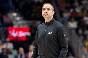 太阳主帅:不想总把伤病挂在嘴边 但全员健康是我们最渴望的事 - 资讯配图