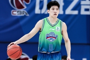 又是尽力局!林庭谦12中6&三分9中4拿到20分3板6助2断 也有5失误 - 资讯配图