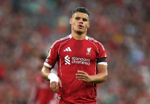 凯尔凯兹：我知道邓克习惯回传门将 我们本赛季仍有目标可争取 - 资讯配图