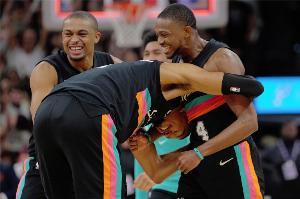 高歌猛进！马刺大胜步行者喜提五连胜 近23场豪取21胜2负！ - 资讯配图