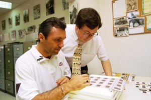 前主编:那时能和巴萨球员去喝一杯,靠着互相信任会知道很多内情 - 资讯配图