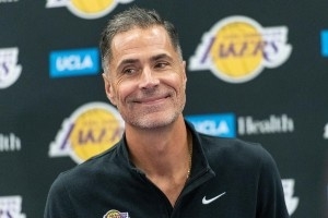 送走文森特&换来肯纳德 佩林卡在筹码匮乏的情况下完成了神之一手 - 资讯配图