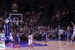 一气呵成！贝利弧顶撤步压哨三分球命中 球进灯亮 - 资讯配图