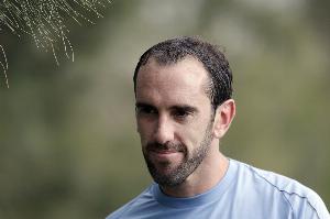 戈丁：普比尔就是个野兽，他已经成为马竞阵中不可动摇的后卫 - 资讯配图