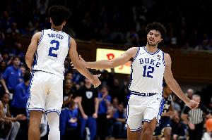 疯三32强赛！杜克大胜TCU 状元大热卡梅隆·布泽尔轻揽19分11板 - 资讯配图