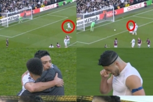 缅怀！劳尔·希门尼斯破门后跪地指天，将进球献给离世的父亲 - 资讯配图