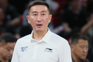 京媒：北京男篮想找高水平小外援 但不想拿钱砸冠军搞金元篮球 - 资讯配图