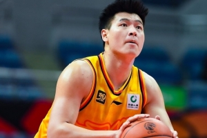 潜力赛-马国栋6分6板 王欣瑞11分2板2助 江苏击败广厦 - 资讯配图