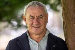 64岁伊恩·拉什：去年的严重哮喘我以为完蛋了 现在我最好立遗嘱 - 资讯配图