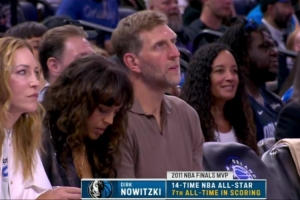 德国元素拉满！今日湖人VS魔术比赛 独行侠名宿诺维茨基现场观战 - 资讯配图