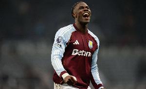 偶像！阿马杜·奥纳纳：为换梅西球衣练习三周西语，他球衣没味道 - 资讯配图