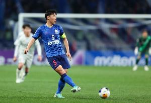 记者:申花间歇期训练面临严重人员不整,朱辰杰等7人将缺席 - 资讯配图