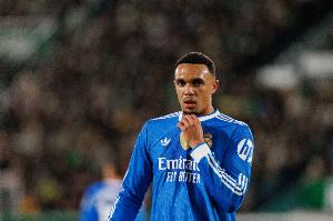 鲁尼：惊讶阿诺德未入选英格兰名单 有球的他没英格兰球员能匹敌 - 资讯配图