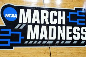 32进16赛果汇总:卫冕冠军止步 布泽尔高歌猛进 彼得森遭绝杀出局 - 资讯配图