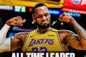 帕里什：祝贺詹姆斯打破1611出场数纪录 你一直追求卓越&让我欣慰 - 资讯配图