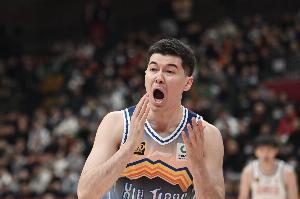 哑火！新疆第二节仅拿到9分 半场落后宁波21分 - 资讯配图