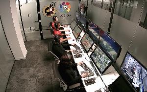 阿斯：VAR此前八次介入马德里德比，马竞和皇马各有四次受益 - 资讯配图