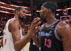 阿贾谈杜兰特得分超乔丹:让我男友当背景板有些心碎 但我钦佩KD - 资讯配图