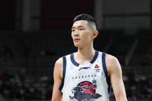 外线有谱！陈林坚半场6中4拿到11分 三分3中3 - 资讯配图