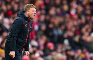 埃迪·豪:两粒丢球存在很多问题,都非常低级,所有环节一塌糊涂 - 资讯配图