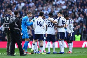 摩根：枪手五冠王希望破灭 仍能争四冠：英超欧冠足总杯+热刺降级 - 资讯配图