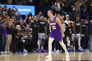 截止日最佳交易？湖人自从用文森特交易来肯纳德后16胜6负 - 资讯配图