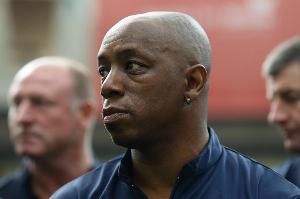 赖特：阿森纳目标是赢得联赛冠军，这次失败可能成为前进的催化剂 - 资讯配图