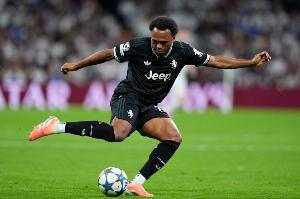 记者：尤文夏窗将评估对奥蓬达的报价 费内巴切已询问球员的情况 - 资讯配图