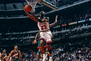 奥尼尔:乔丹就是GOAT 他超有统治力 总决赛从未失利&两次三连冠 - 资讯配图