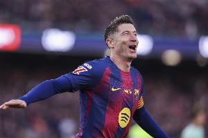 莱万：无论是在巴萨还是国家队的未来，我都没有做出任何决定 - 资讯配图