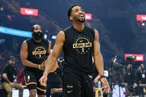 米球直言打无球很兴奋 哈登加盟让骑士关键时刻表现从第22升至第6 - 资讯配图