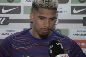 阿劳霍：我们在定位球方面进步很大，今天也是靠角球赢下比赛 - 资讯配图