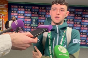 福登:赢得联赛杯大家都超级兴奋,这对我们信心有很大的提升 - 资讯配图