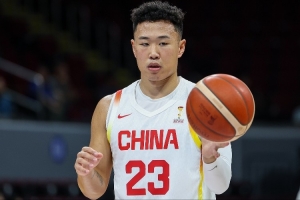 郑永刚:希望贺希宁、王浩然以后还有机会继续为国家队做贡献 - 资讯配图