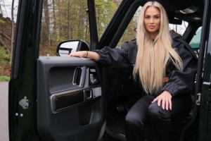 太阳报：“足坛最性感球员”阿丽莎·莱曼面临降级，网上还遭辱骂 - 资讯配图