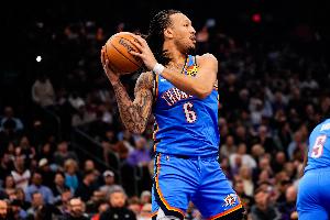 高效表现！杰林仅替补出战18分钟8中6砍18分8板4助 三分7中5 - 资讯配图