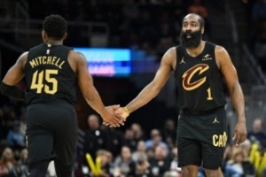 形势大好!骑士常规赛收官前完成三件事&若东决可战尼克斯或绿军 - 资讯配图