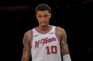 铁贾小宝！小史密斯10中2&三分7中1仅拿6分5板1助 上半场6中0 - 资讯配图