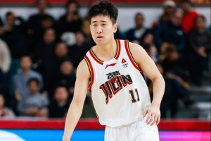 CBA常规赛第29轮最佳阵容：贺希宁 怀特塞德 黎伊扬 里勒 姜伟泽 - 资讯配图