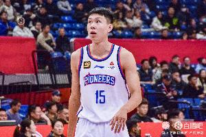 这才落后1分!天津首节三分球11中1 郑昊燃命中唯一进球 - 资讯配图