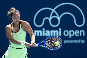 郑钦文：对我而言最重要的还是身体健康，现在手肘比多哈时好很多 - 资讯配图