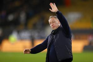 波黑主帅指责布隆德比主帅故意弃用波黑球员，对方回应：牵强附会 - 资讯配图