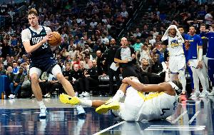 伤病专家浅谈穆迪伤势:有可能髌腱断裂 髌骨脱位 多条韧带损伤 - 资讯配图