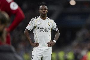 六台记者:阿韦洛亚留任对维尼修斯续约很重要,球员不会今夏离队 - 资讯配图