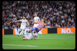 马竞社媒晒德比战略伦特被铲倒照片：等待西班牙足协裁判评议 - 资讯配图