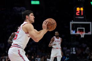 攻不进就炸!谢泼德首节4中1&三分2中0仅拿2分 正负值-21 - 资讯配图